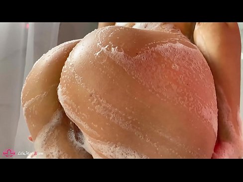 ❤️ Si rambut coklat Melancap Faraj dengan Vibrator hingga Orgasme Intens dalam Mandi Seks di lucah ms.courseclass.ru ❌️❤